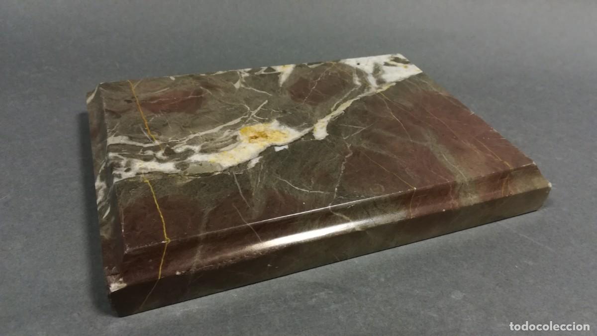 Antig&uuml;edades: BASE DE MARMOL GRIS RECTANGULAR - Foto 3