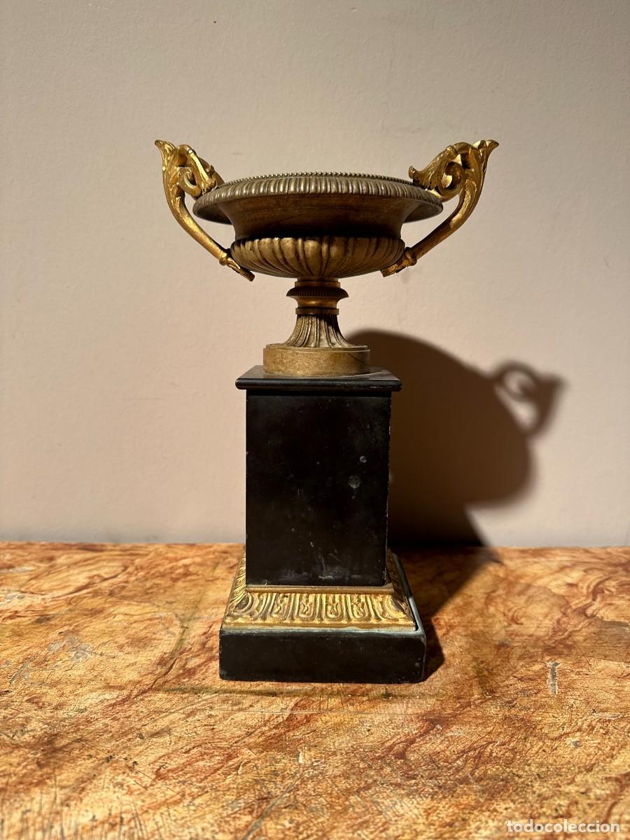Antig&uuml;edades: BONITA COPA DE BRONCE Y M&Aacute;RMOL - Foto 1