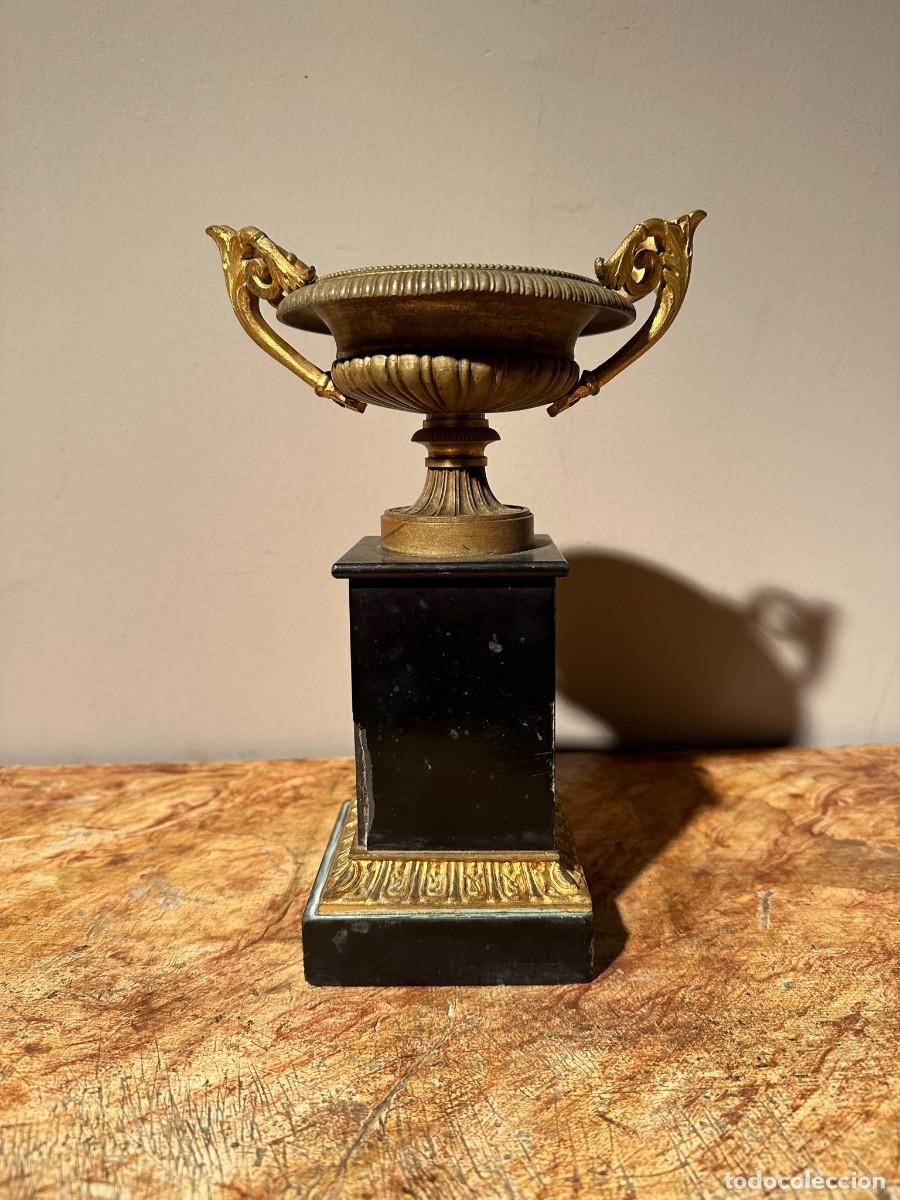 Antig&uuml;edades: BONITA COPA DE BRONCE Y M&Aacute;RMOL - Foto 3