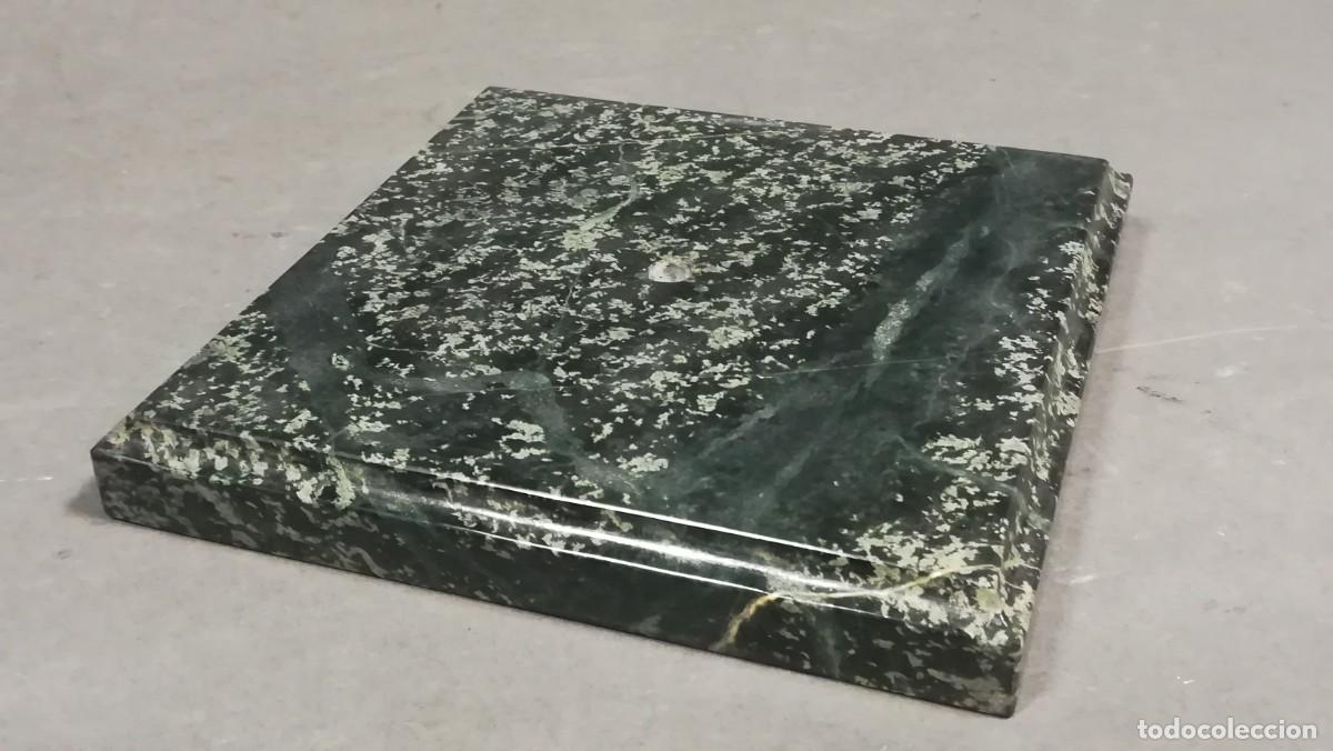 Antig&uuml;edades: BASE DE M&Aacute;RMOL VERDE CUADRADA - Foto 2