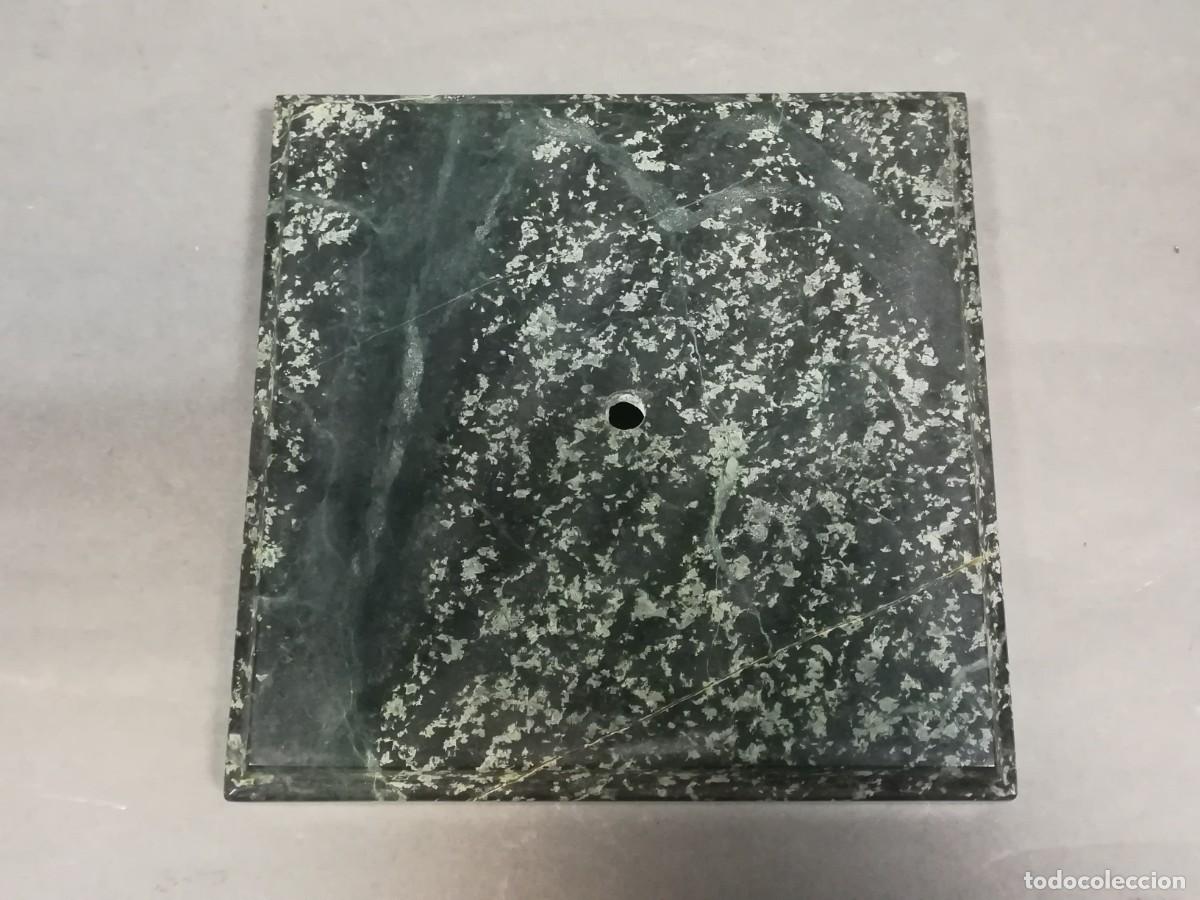 Antig&uuml;edades: BASE DE M&Aacute;RMOL VERDE CUADRADA - Foto 3