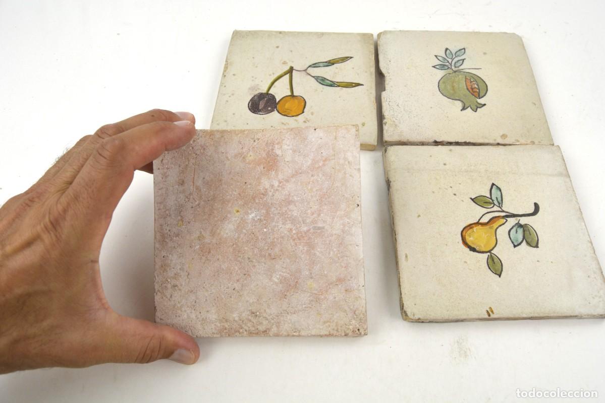 Antig&uuml;edades: Conjunto de azulejos antiguos con frutas. - Foto 3