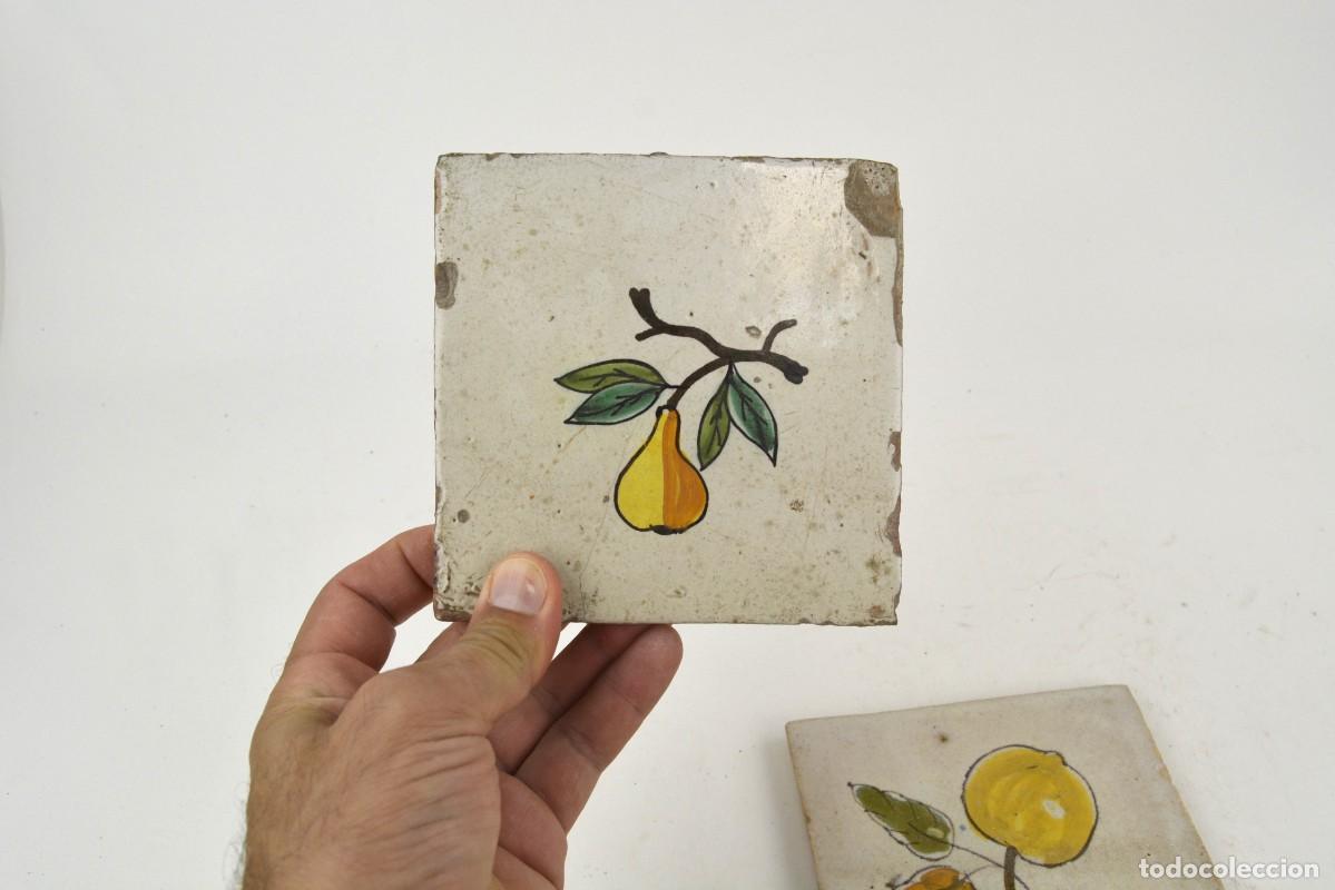 Antig&uuml;edades: Conjunto de azulejos antiguos con frutas. - Foto 3