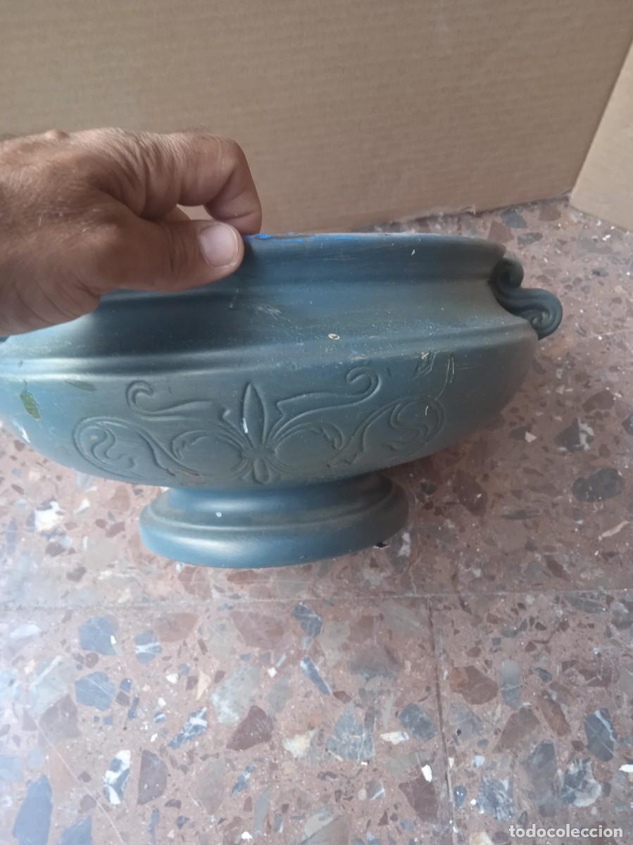 Antig&uuml;edades: Jardinera antigua - Foto 1