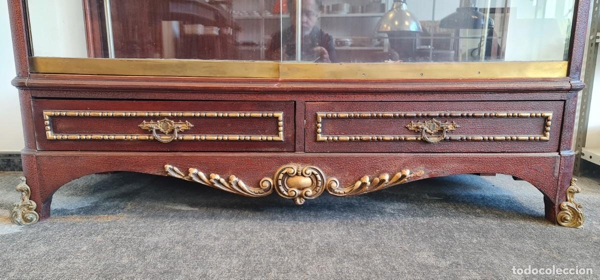 Antig&uuml;edades: Vitrina de Caoba Alfonsina - Foto 8
