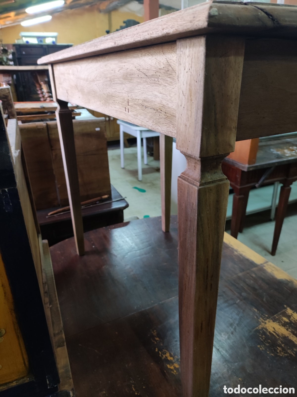 Antig&uuml;edades: Mesa con caj&oacute;n - Foto 5