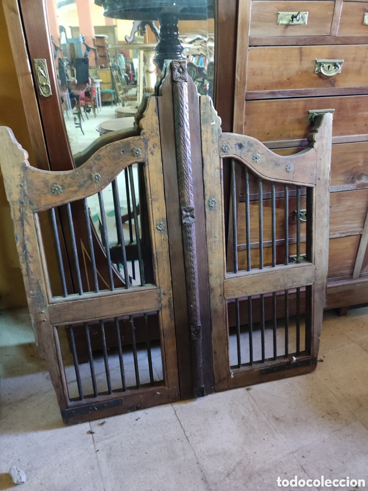 Antig&uuml;edades: Pareja puertas cabecero cama - Foto 1