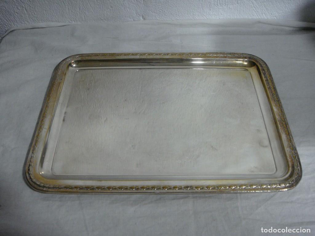 Antig&uuml;edades: Bandeja rectangular &bull; Metal plateado &bull; Decoraci&oacute;n cl&aacute;sica &bull; Europa, ca. 1950&ndash;1970 - Foto 2