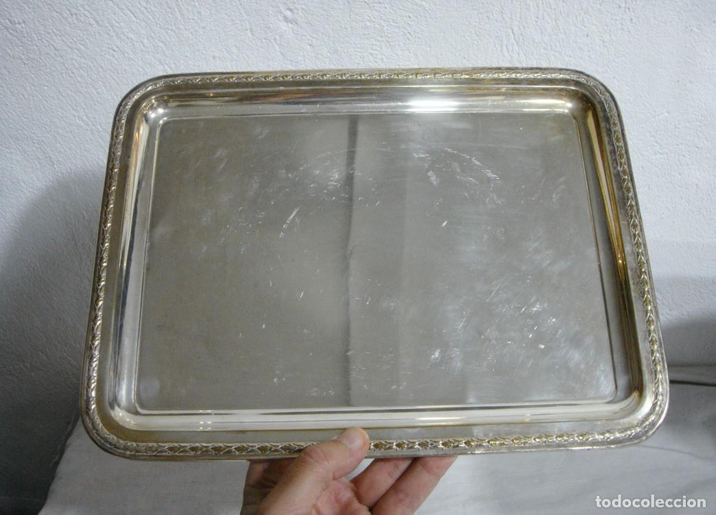 Antig&uuml;edades: Bandeja rectangular &bull; Metal plateado &bull; Decoraci&oacute;n cl&aacute;sica &bull; Europa, ca. 1950&ndash;1970 - Foto 4