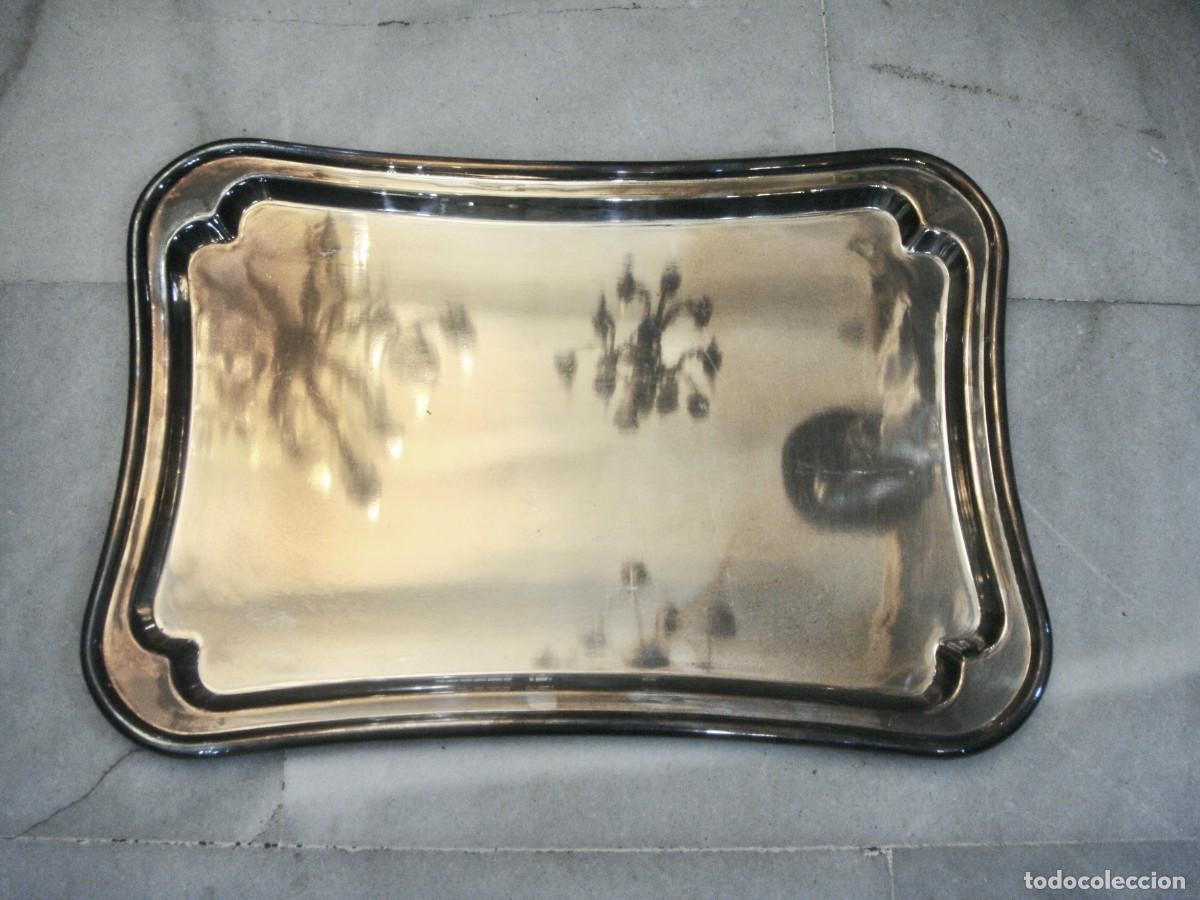 Antig&uuml;edades: Bandeja rectangular Meneses &middot; Metal plateado &middot; ca. 1950&ndash;1970 - Foto 1
