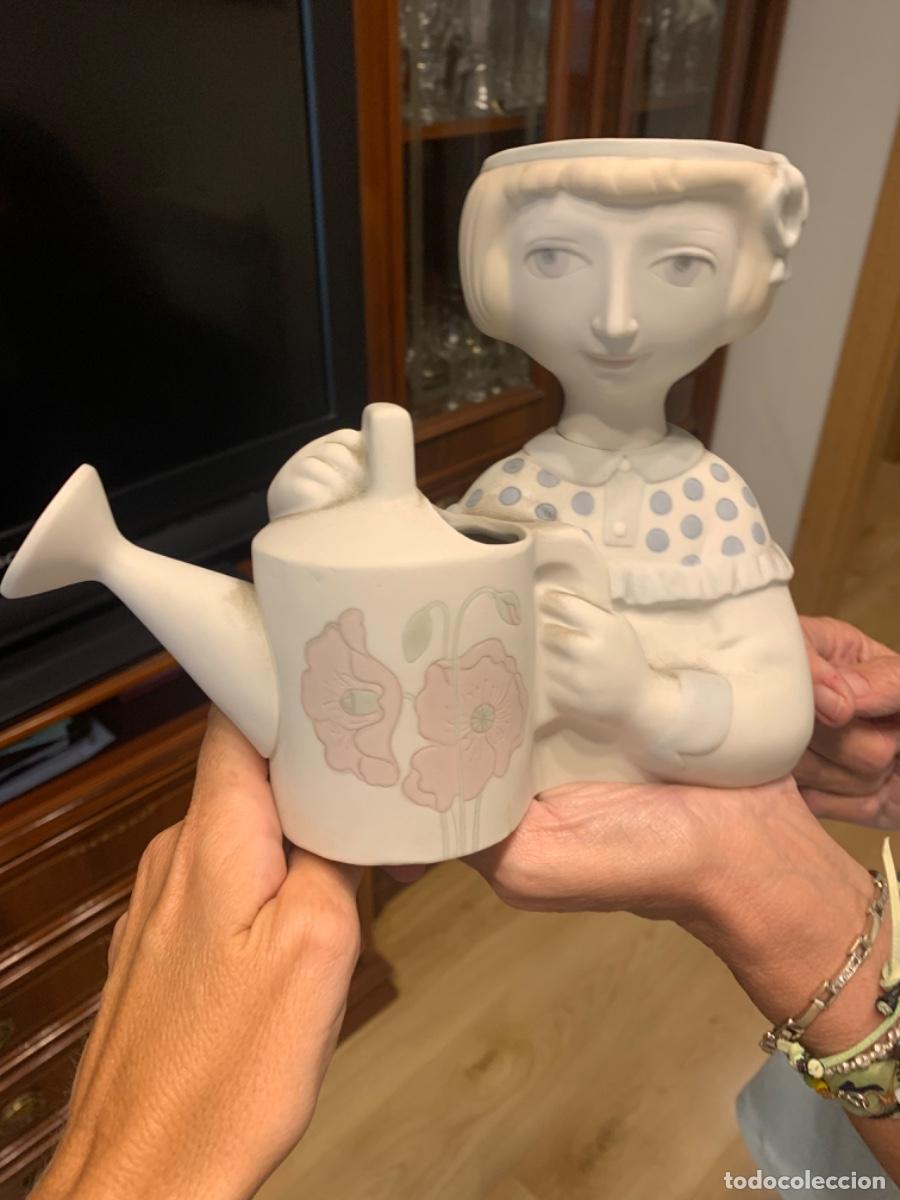 Antig&uuml;edades: Figura Lladro ni&ntilde;a regadera - Foto 3