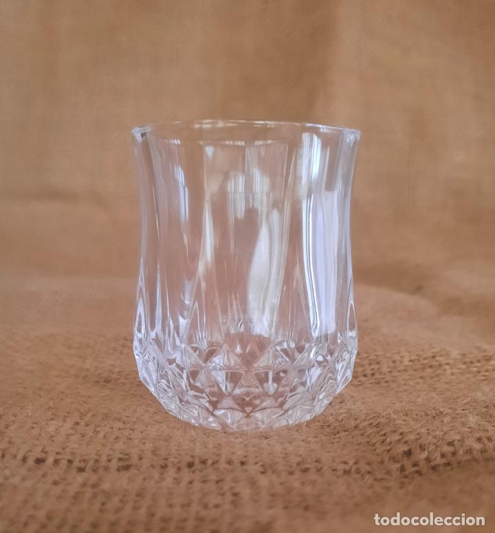 Antig&uuml;edades: BOTELLA LICORERA (500 c.c.) CON 6 CHUPITOS. - Foto 5