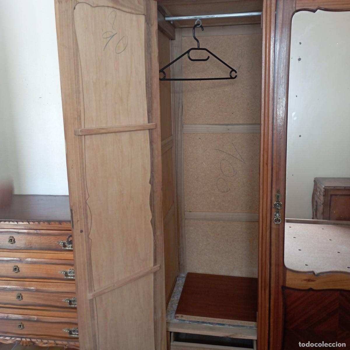 Antig&uuml;edades: armario de madera antigua - Foto 5