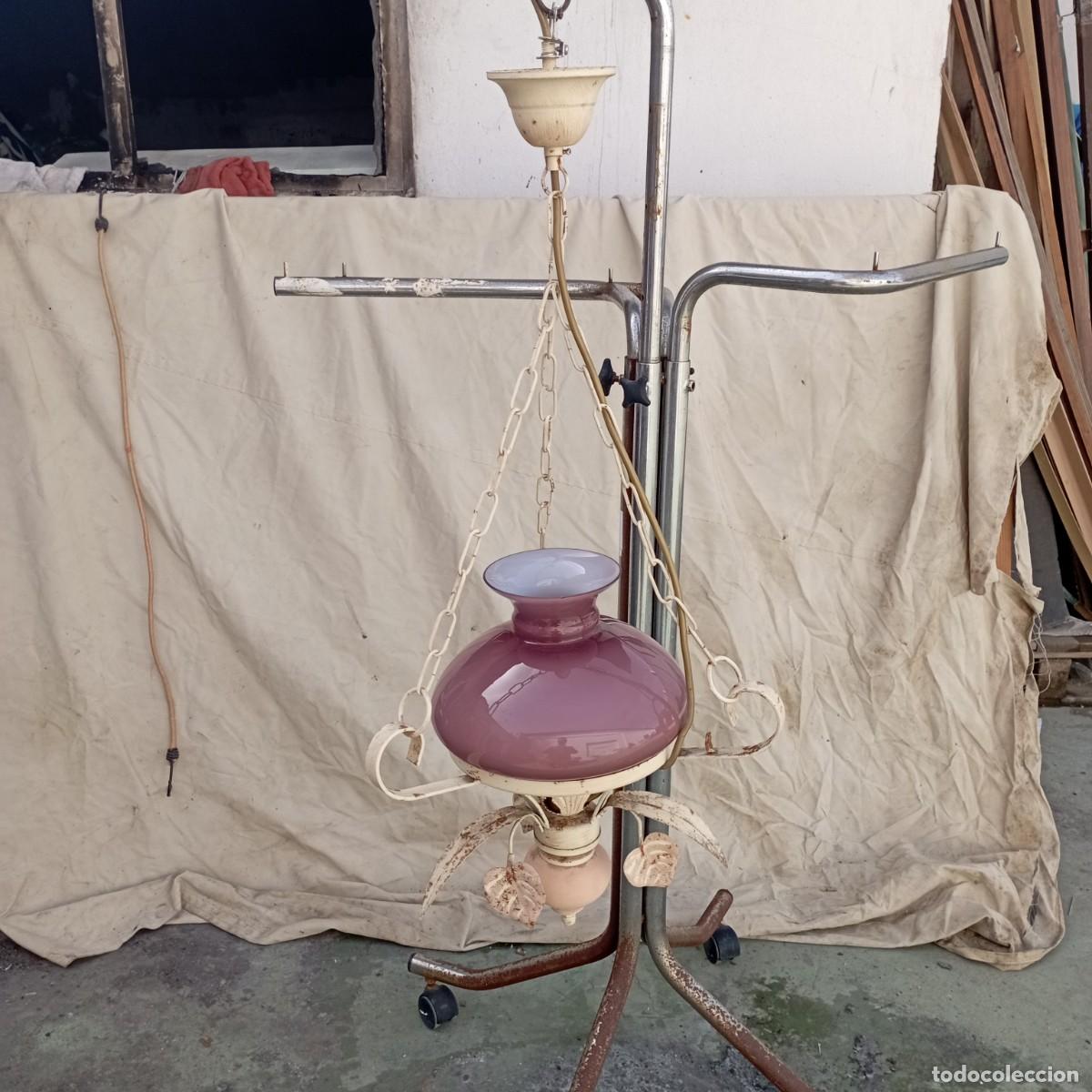 Antig&uuml;edades: lampara con tulipa lila - Foto 1