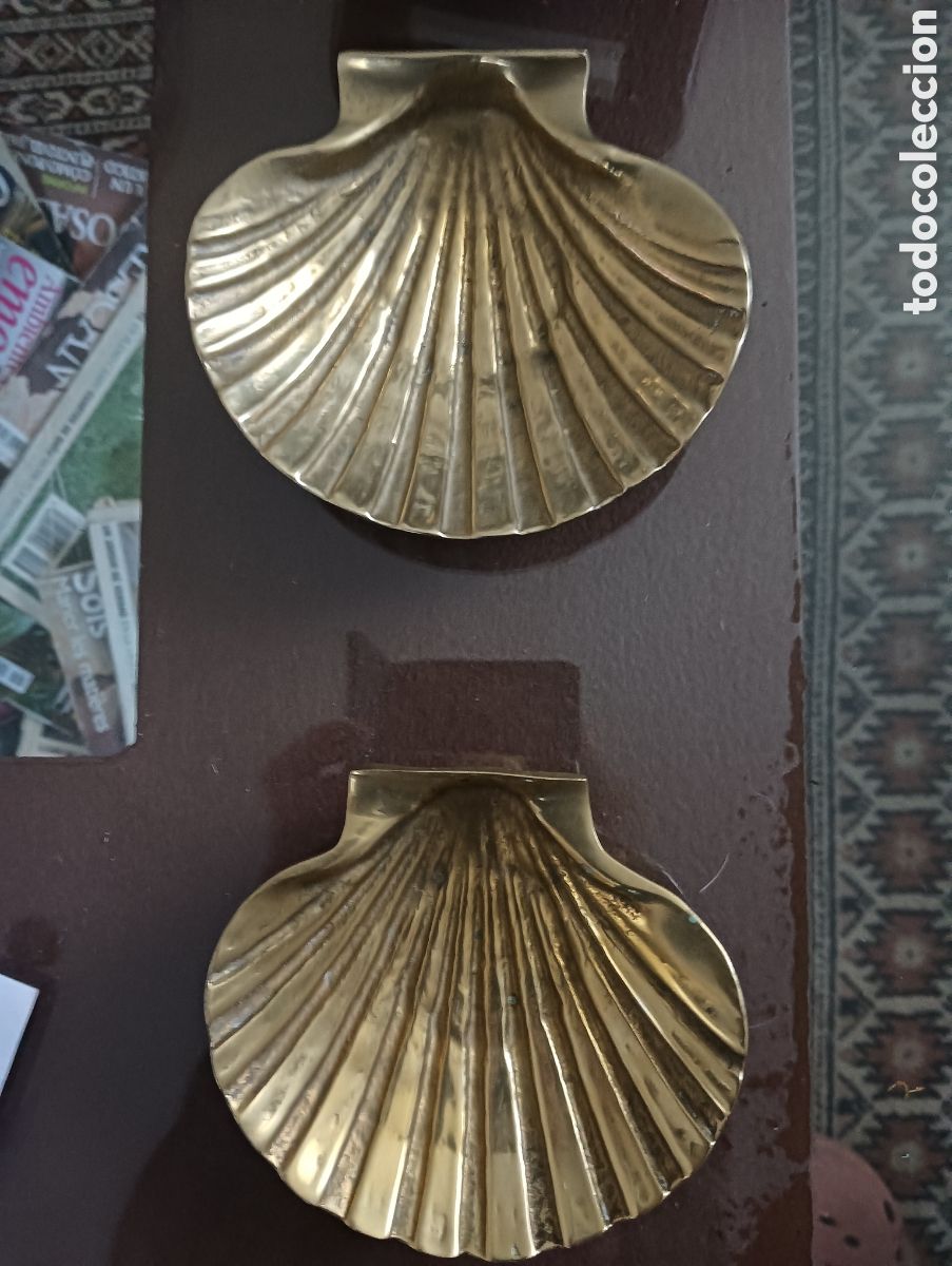 Antig&uuml;edades: 2 Conchas de bronce - Foto 1