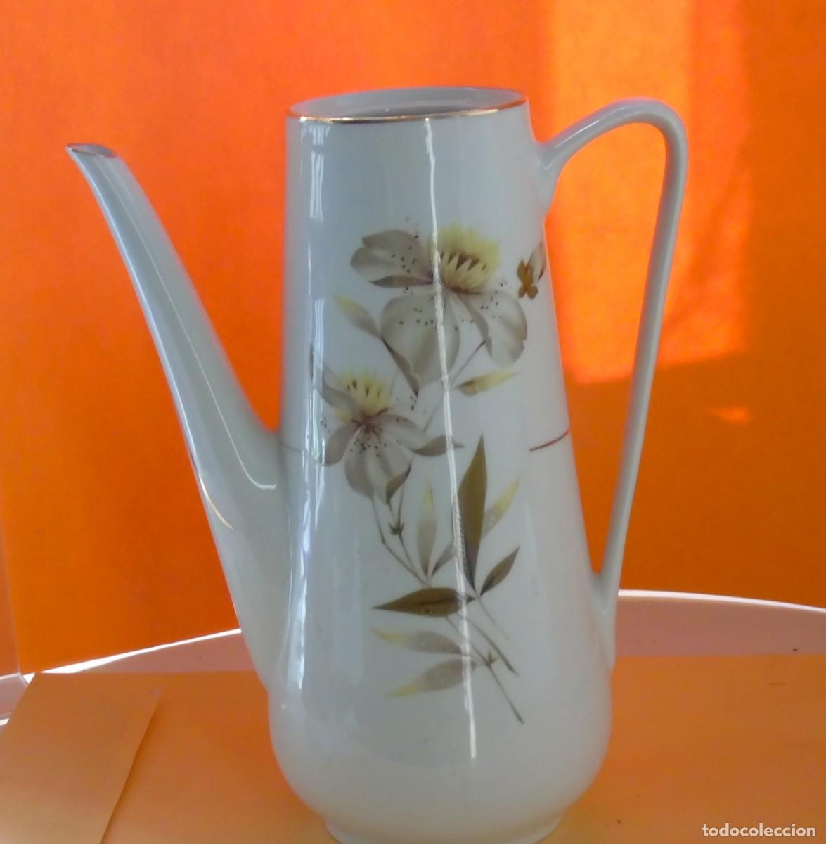 Antig&uuml;edades: TETERA ANTIGUA DE PORCELANA - Foto 1