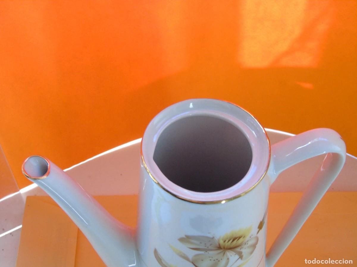 Antig&uuml;edades: TETERA ANTIGUA DE PORCELANA - Foto 3