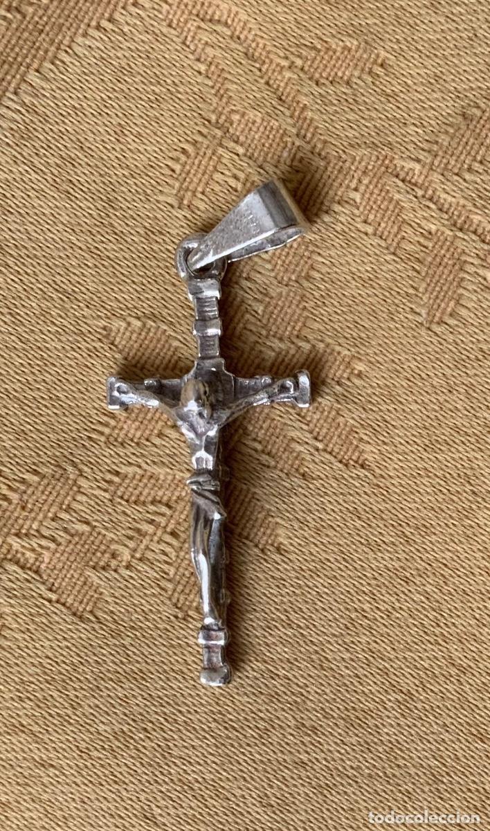 Antig&uuml;edades: COLGANTE CRUZ DE PLATA - Foto 3