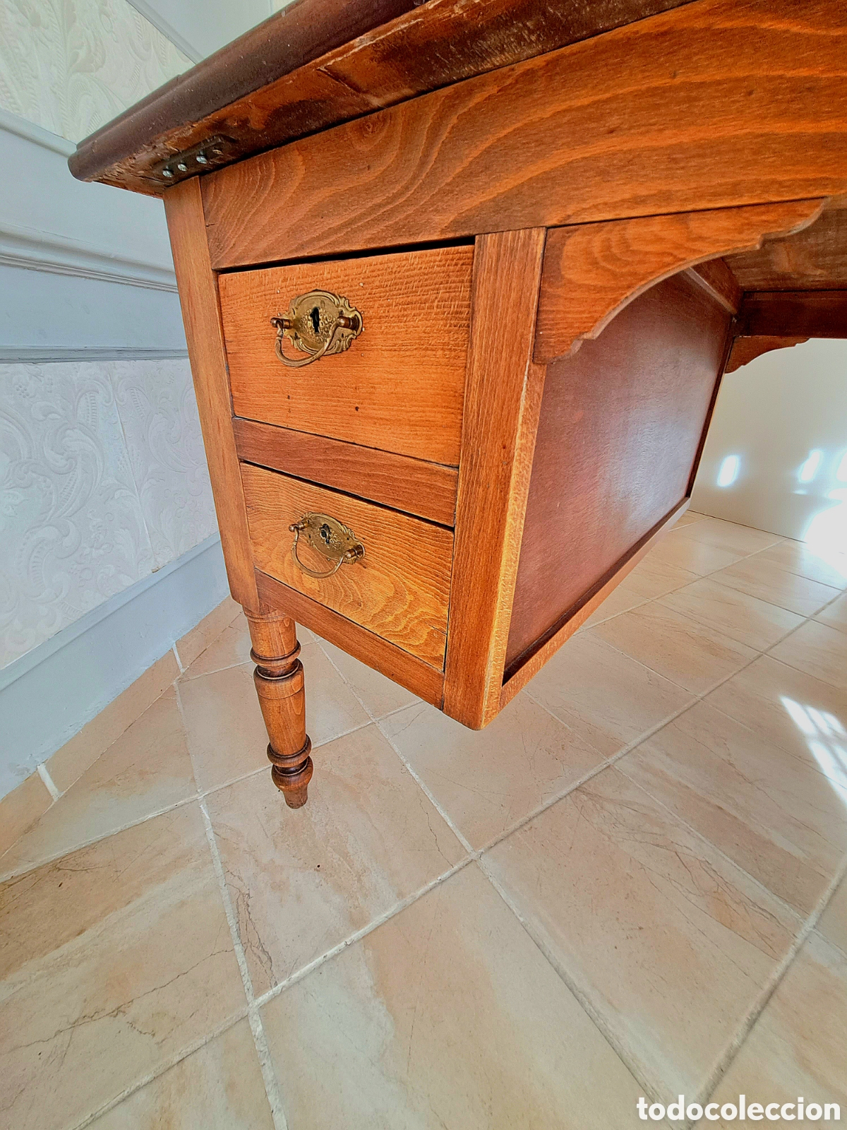 Antig&uuml;edades: Mesa de escritorio restaurada. Entrega en mano - Foto 4