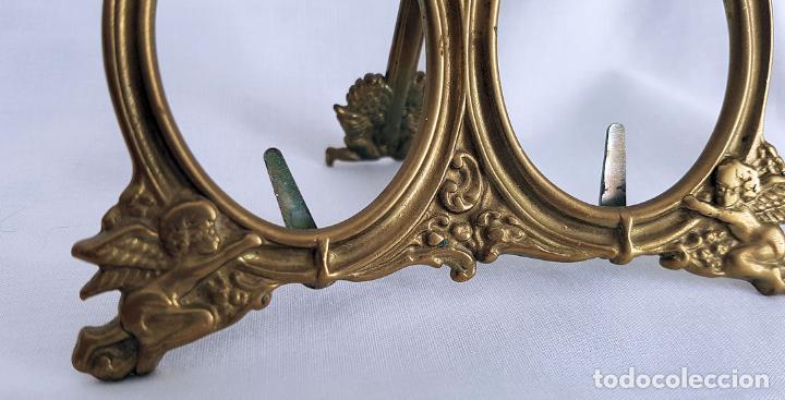 Antig&uuml;edades: PORTAFOTOS DOBLE EN BRONCE - Foto 3