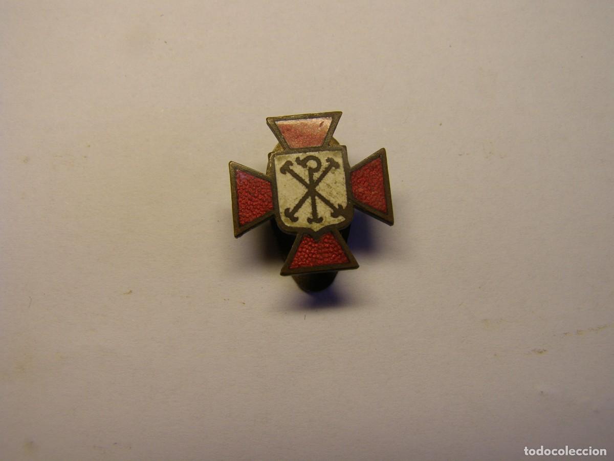 Antiques: Vieja insignia religiosa. Esmaltes al fuego.