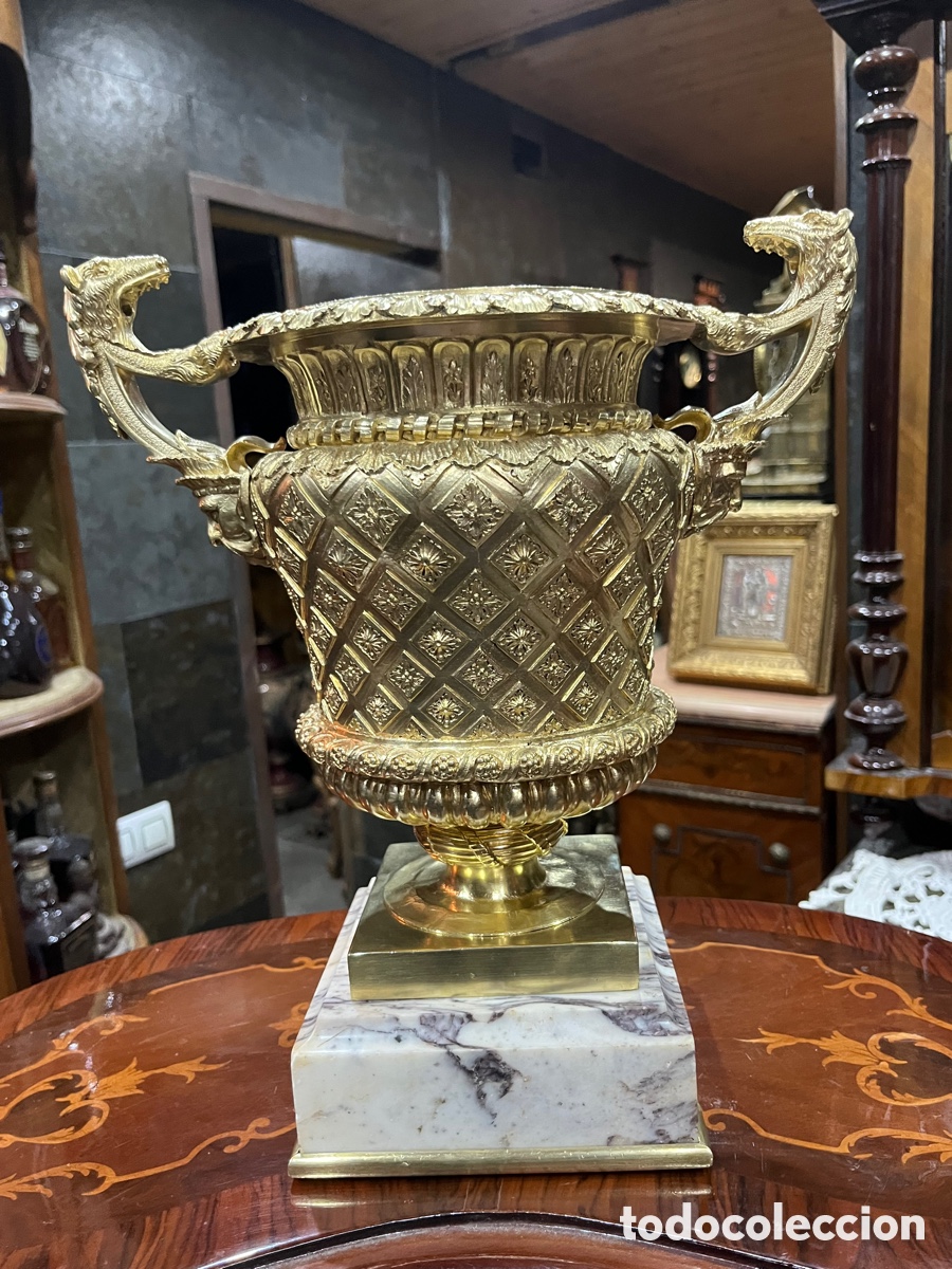 Antig&uuml;edades: Jarr&oacute;n de bronce - Foto 2