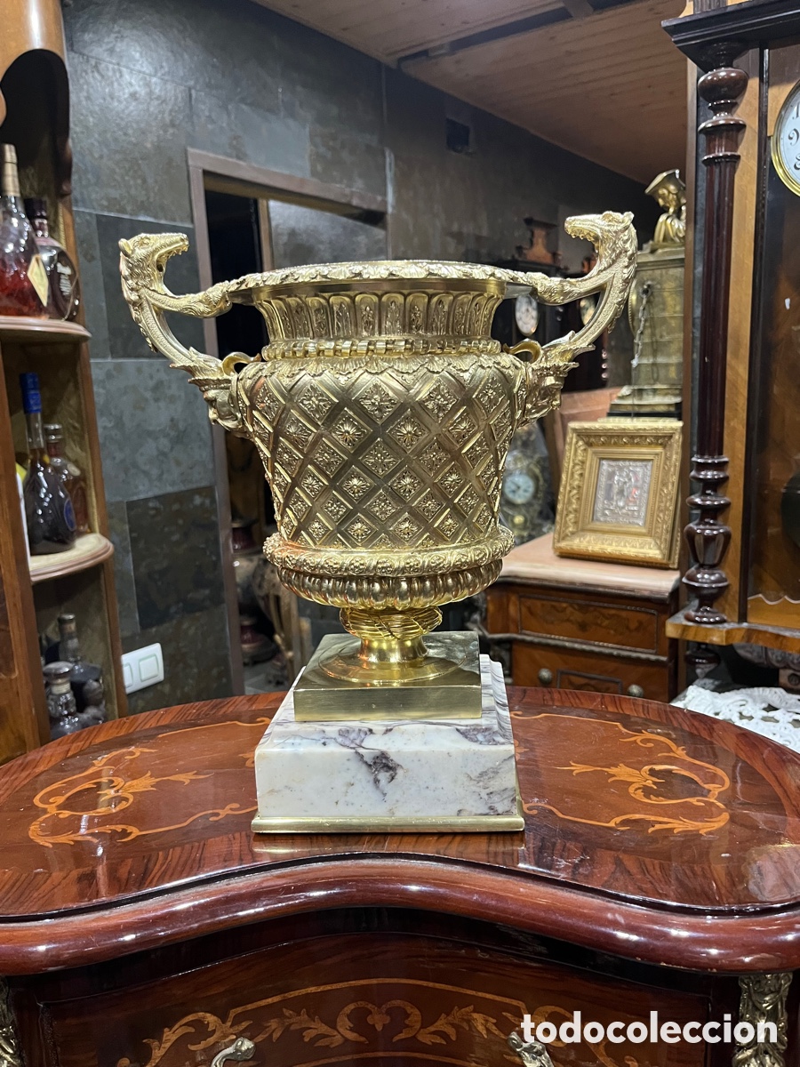 Antig&uuml;edades: Jarr&oacute;n de bronce - Foto 1