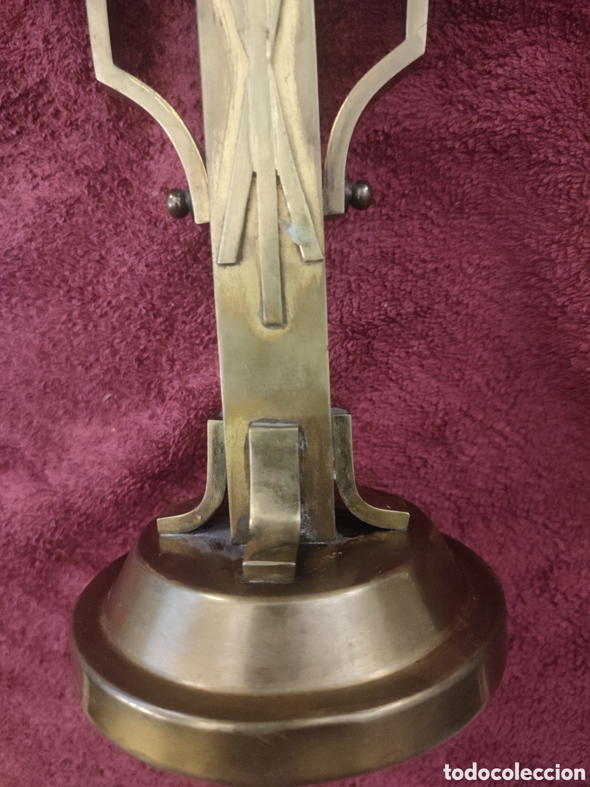 Antig&uuml;edades: Pareja de candelabros de altar de bronce y lat&oacute;n - Foto 4