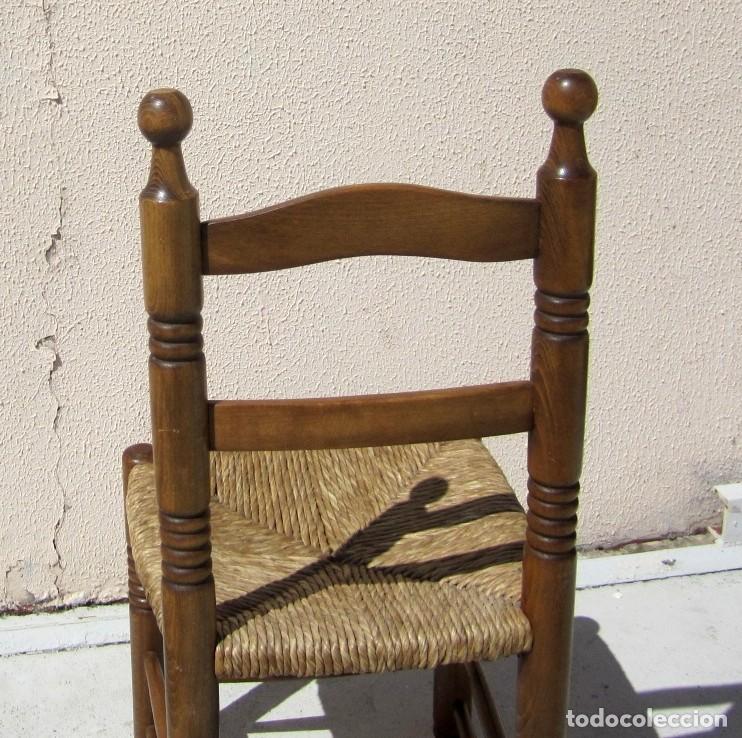Antig&uuml;edades: 9 sillas rusticas asiento de enea SXX - Foto 9