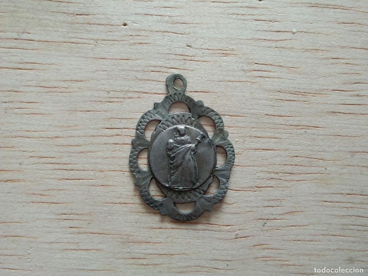 Antig&uuml;edades: MEDALLA CALADA VIRGEN - Foto 1
