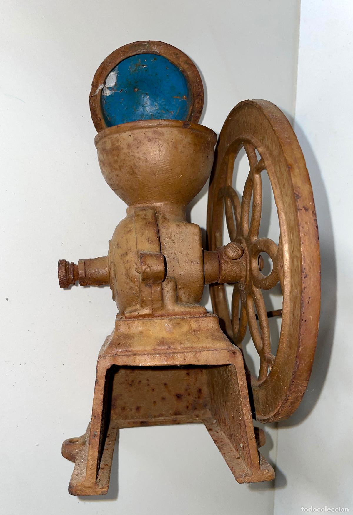 Antig&uuml;edades: Molinillo de rueda de caf&eacute; - Foto 3