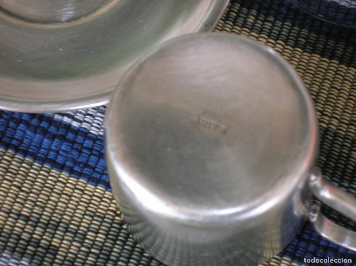 Antig&uuml;edades: Dos tazas de caf&eacute; con soporte y plato de plata - Foto 4