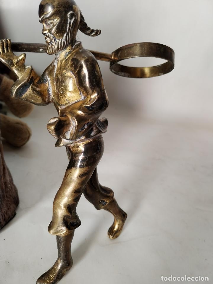Antig&uuml;edades: figura chino de bronce - Foto 2