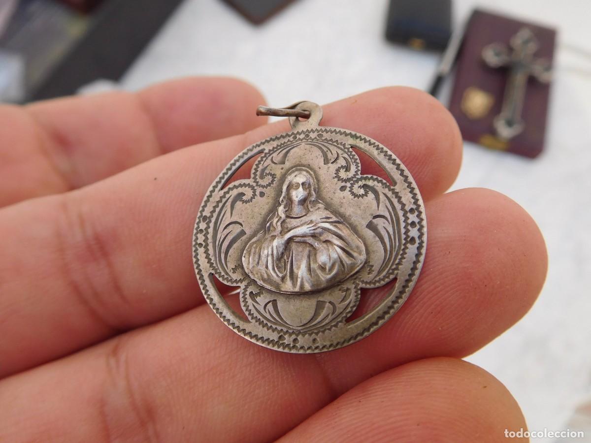 Antig&uuml;edades: Medalla antigua de plata virgen - Foto 1
