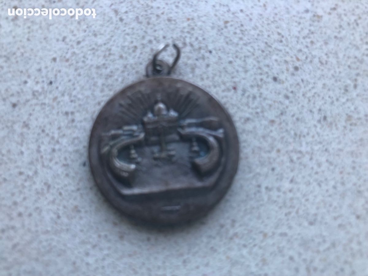 Antig&uuml;edades: Antigua medalla - Foto 2