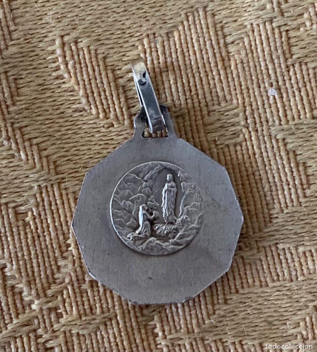 Antig&uuml;edades: MEDALLA PLATA VIRGEN LOURDES - Foto 2