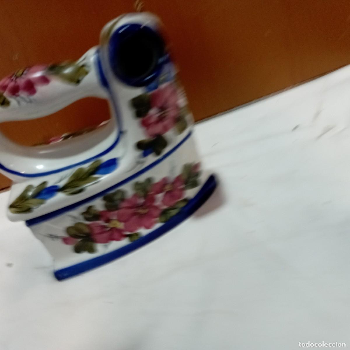 Antig&uuml;edades: plancha de ceramica - Foto 1