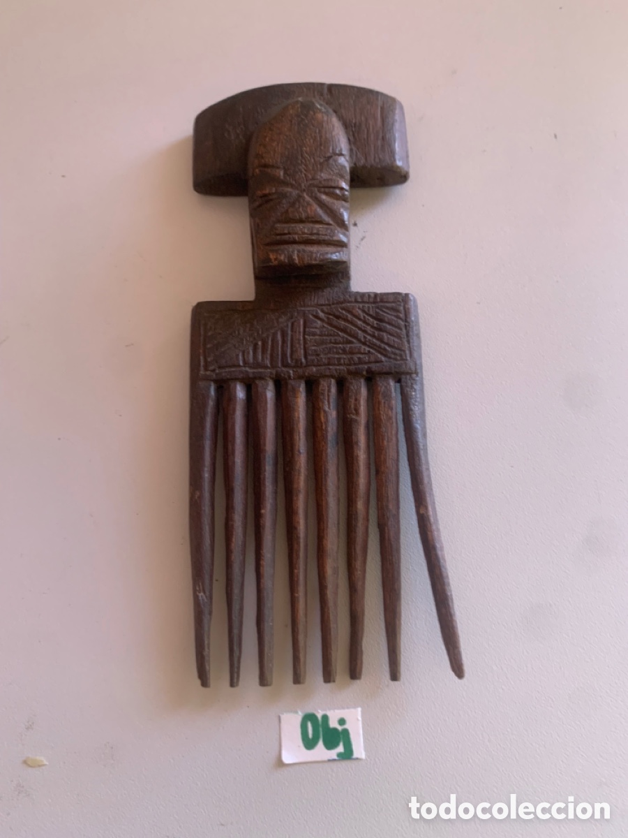 Antig&uuml;edades: Peine africano antiguo - Foto 1