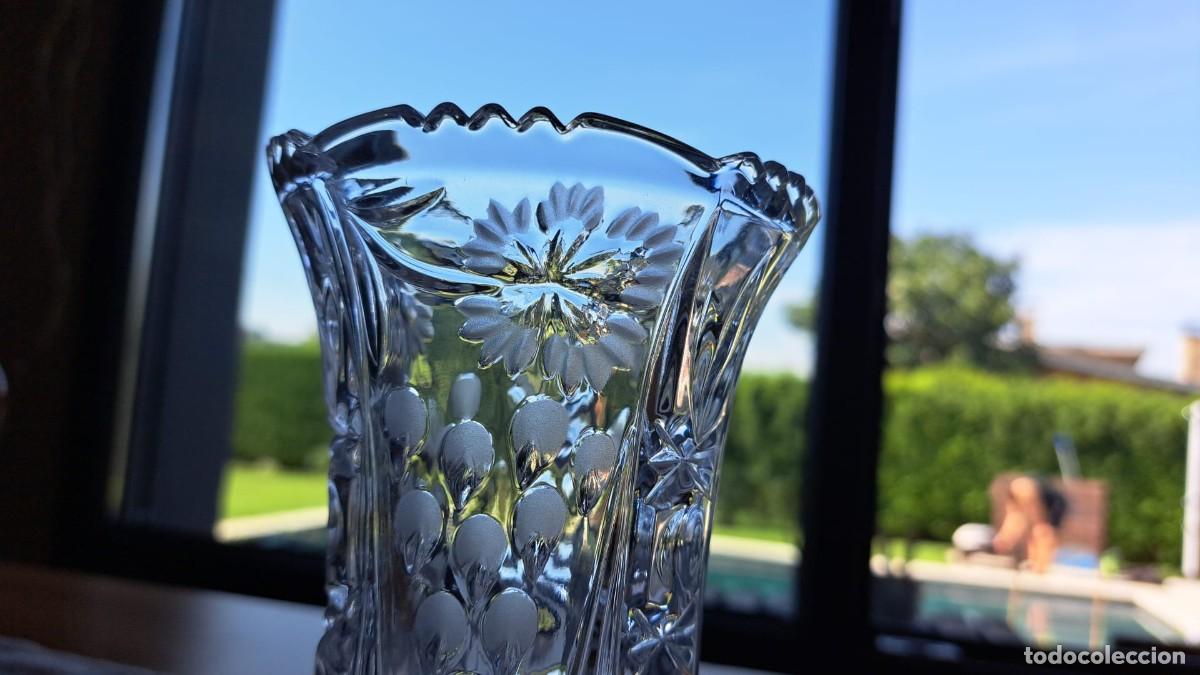 Antig&uuml;edades: Jarr&oacute;n / Florero de Cristal Tallado - Foto 3