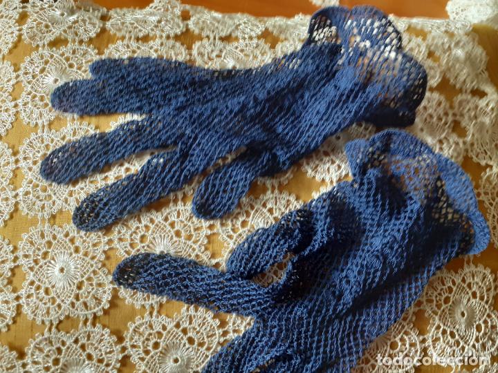 Antig&uuml;edades: Guantes de ganchillo azul - Foto 4