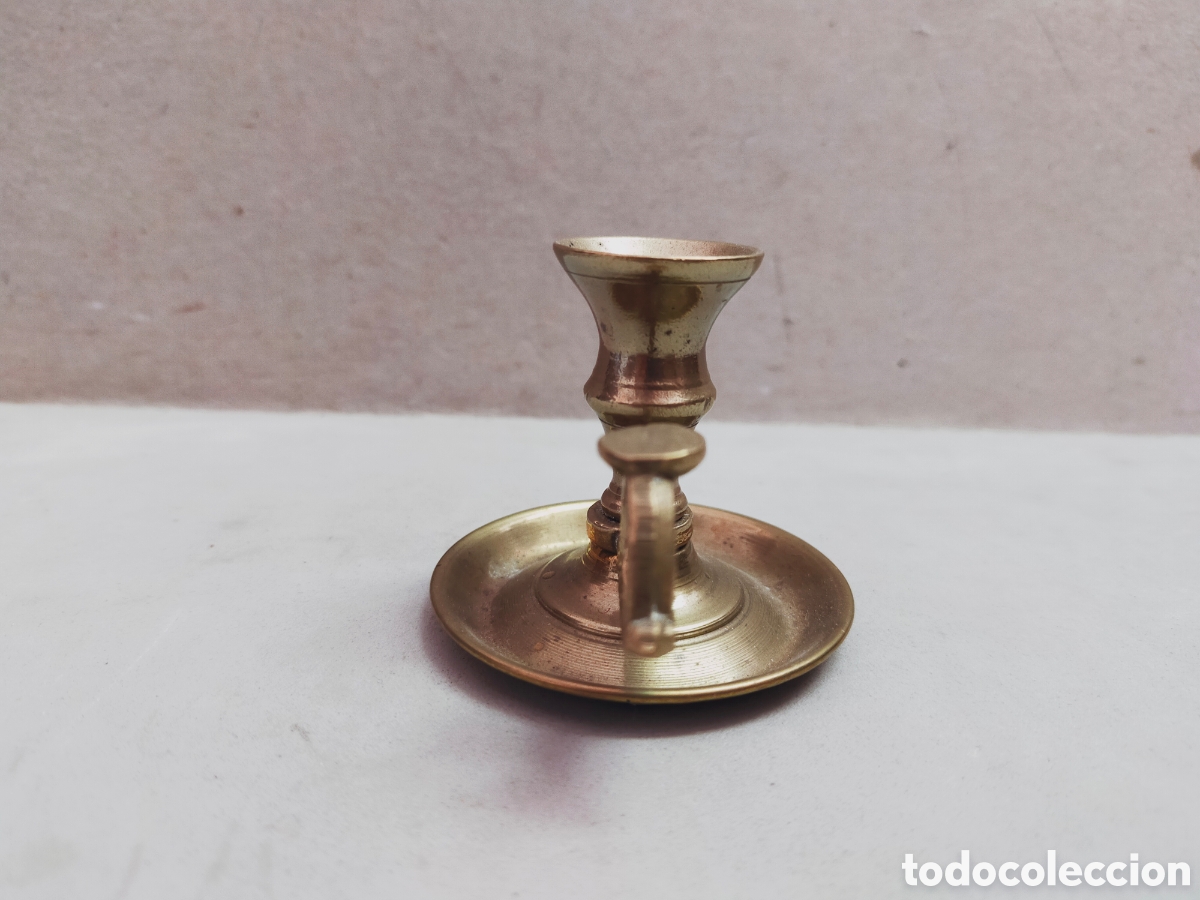 Antig&uuml;edades: CANDELERO PALMATORIA EN BRONCE. - Foto 2