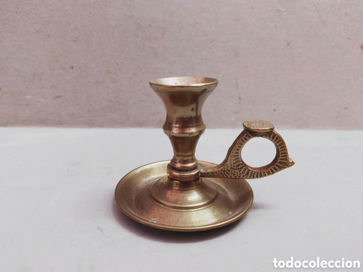 Antig&uuml;edades: CANDELERO PALMATORIA EN BRONCE. - Foto 1