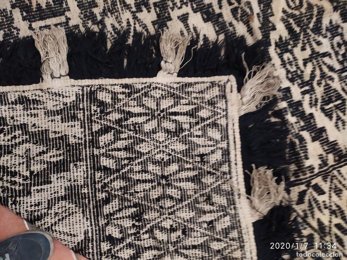 Antig&uuml;edades: ALFOMBRA-COBERTOR CON FLECO DE TELAR MANUAL - Foto 8