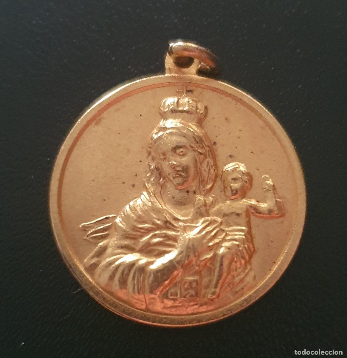 Antig&uuml;edades: medalla escapulario chapada pesa 6 g mide22 m. - Foto 1