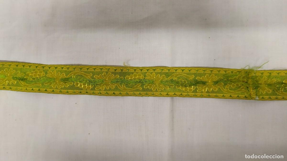 Antig&uuml;edades: GAL&Oacute;N ANTIGUO DE SEDA Y ALGOD&Oacute;N EN VERDE Y ORO - Foto 2
