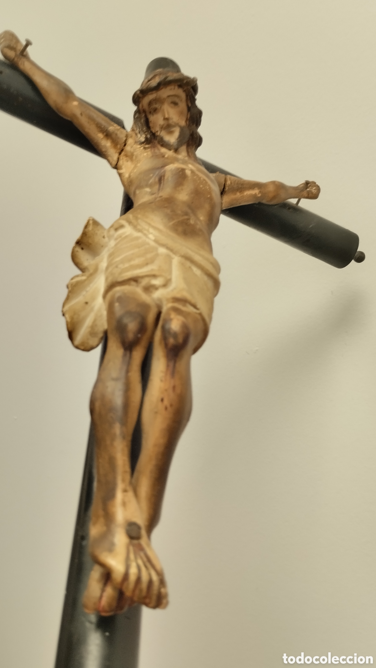 Antig&uuml;edades: Crucifijo en madera 66x35. - Foto 6