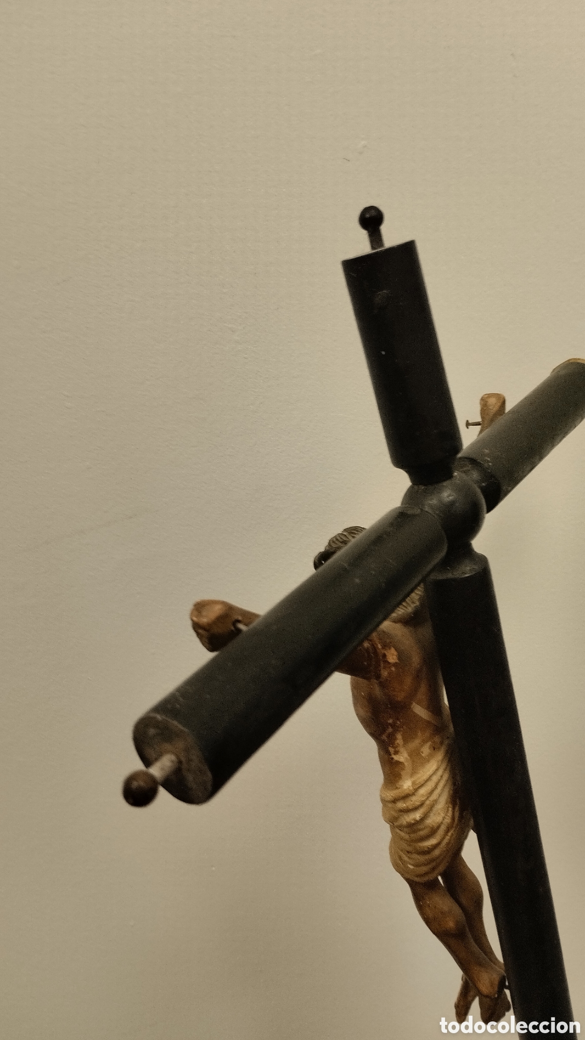 Antig&uuml;edades: Crucifijo en madera 66x35. - Foto 11