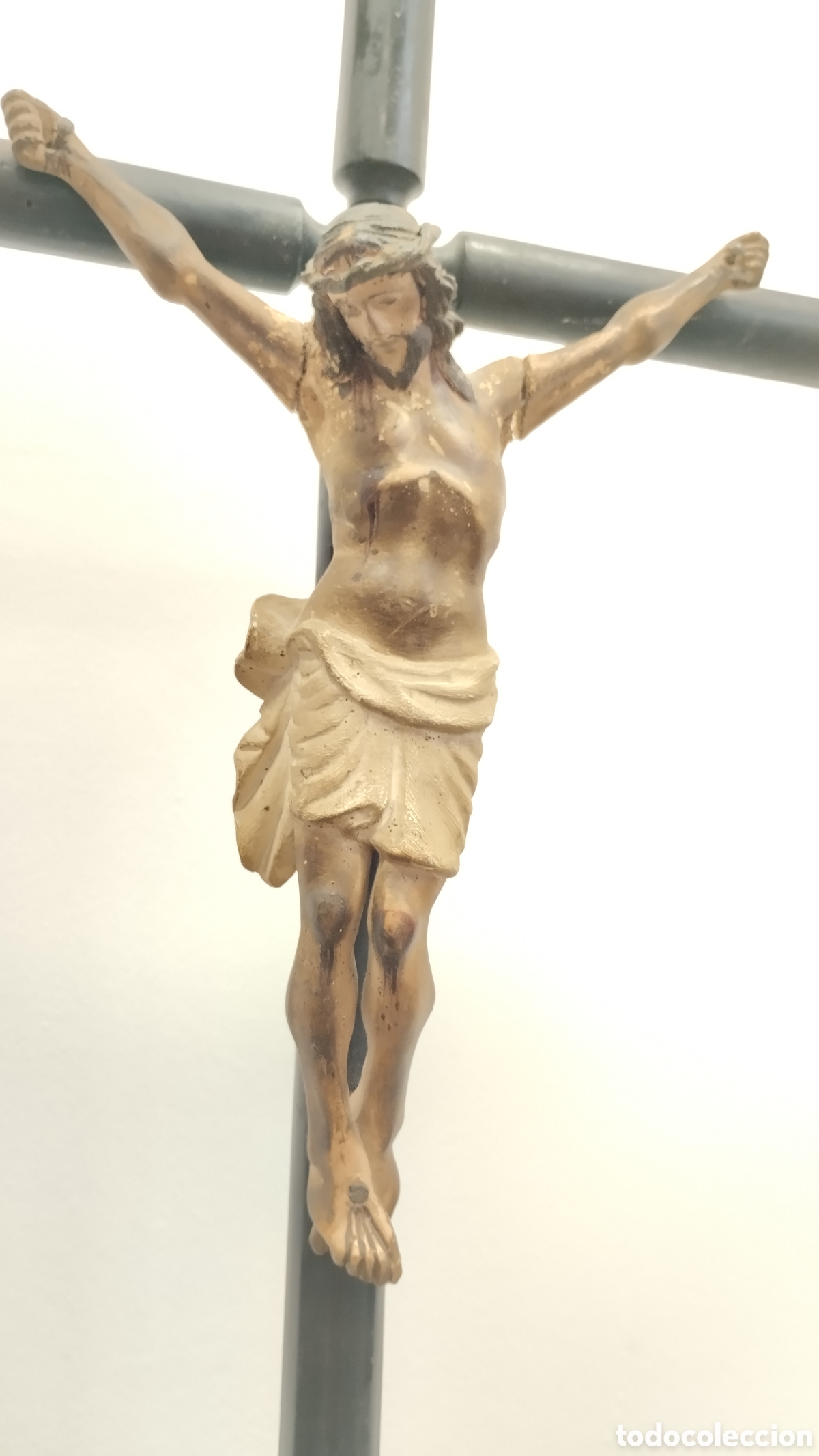 Antig&uuml;edades: Crucifijo en madera 66x35. - Foto 1