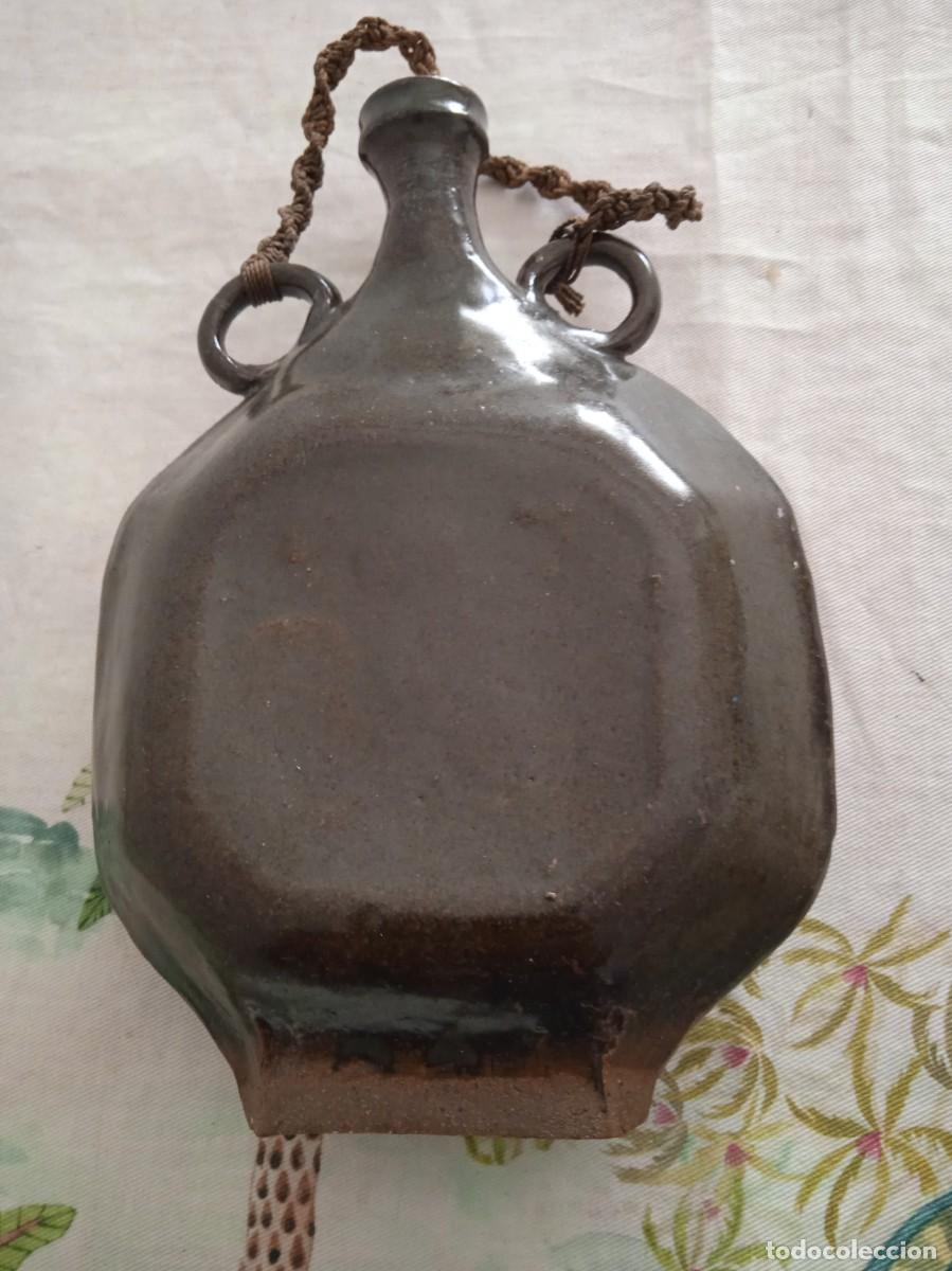 Antig&uuml;edades: Botella antigua de cer&aacute;mica - Foto 3