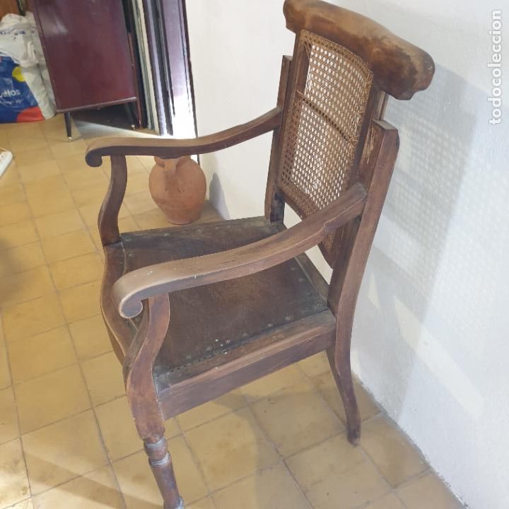 Antig&uuml;edades: ANTIGUO SILLON DE BARBERO - Foto 2